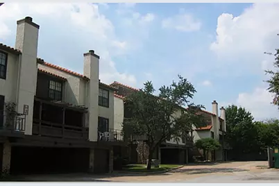 2610 Lakehill Lane #4D, Carrollton, TX 75006 - Photo 7