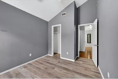 10320 Carolina Oaks Drive, Dallas, TX 75227 - Photo 17