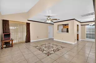 10320 Carolina Oaks Dr, Dallas, TX 75227 - Photo 3
