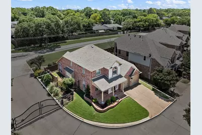 5047 Toftrees Drive, Arlington, TX 76016 - Photo 3