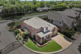 5047 Toftrees Dr, Arlington, TX 76016 - Photo 3