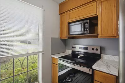 701 N Douglas Avenue, Cleburne, TX 76033 - Photo 11