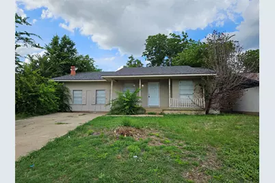 1621 E Park Boulevard, Plano, TX 75074 - Photo 1