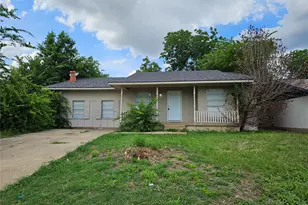 1621 E Park Blvd, Plano, TX 75074 - Photo 1