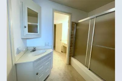9916 Fieldcrest Drive, Dallas, TX 75238 - Photo 25