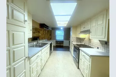 9916 Fieldcrest Drive, Dallas, TX 75238 - Photo 9