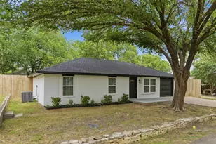 610 Galbraith St, Lake Dallas, TX 75065 - Photo 1