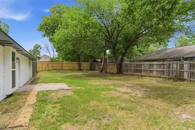 610 Galbraith Street, Lake Dallas, TX 75065 - Photo 29