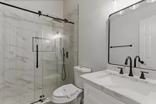 610 Galbraith St, Lake Dallas, TX 75065 - Photo 7
