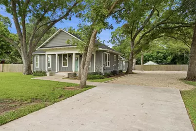 3801 4th Street, Waco, TX 76706 - Photo 1