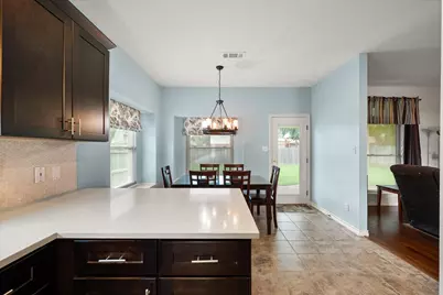 6222 St Leonard Drive, Arlington, TX 76001 - Photo 11