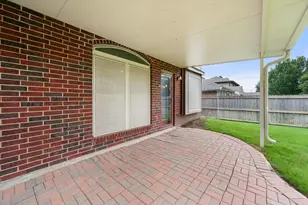 6222 St Leonard Dr, Arlington, TX 76001 - Photo 37