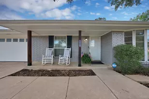 1615 Cresthaven Dr, Pantego, TX 76013 - Photo 7