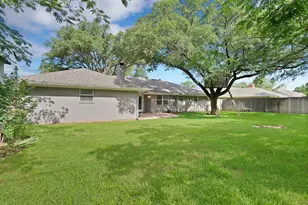 1615 Cresthaven Dr, Pantego, TX 76013 - Photo 39
