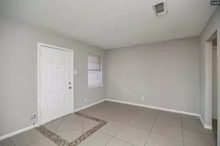 502 Brown St, Waxahachie, TX 75165 - Photo 3