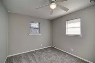 502 Brown St, Waxahachie, TX 75165 - Photo 11