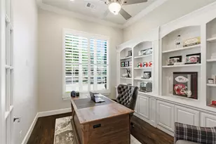 645 Clearwater Dr, Irving, TX 75039 - Photo 3