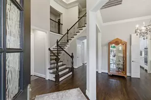 645 Clearwater Dr, Irving, TX 75039 - Photo 5