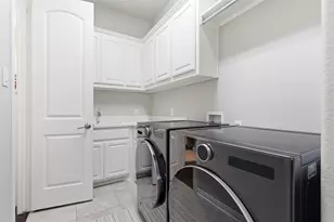 645 Clearwater Dr, Irving, TX 75039 - Photo 27