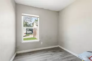 2826 Marburg St, Dallas, TX 75215 - Photo 17
