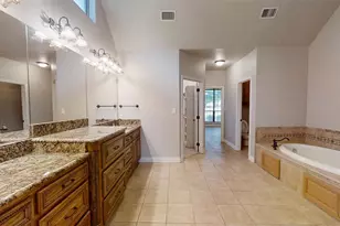 3722 Cove Timber Ave, Granbury, TX 76049 - Photo 23
