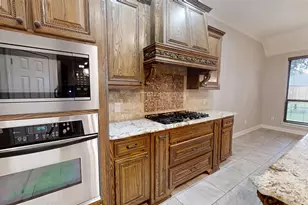 3722 Cove Timber Ave, Granbury, TX 76049 - Photo 13