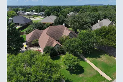 3722 Cove Timber Avenue, Granbury, TX 76049 - Photo 3