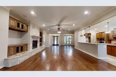 3722 Cove Timber Avenue, Granbury, TX 76049 - Photo 7