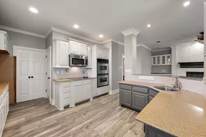 1398 Fairhaven Drive, Mansfield, TX 76063 - Photo 11