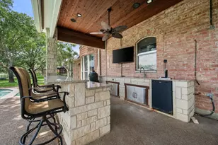 1398 Fairhaven Dr, Mansfield, TX 76063 - Photo 7