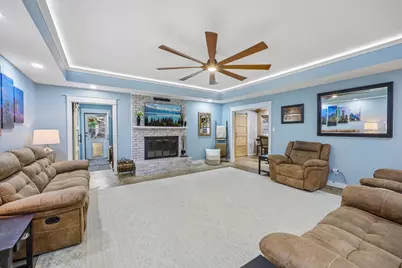 1201 Canadian Circle, Grand Prairie, TX 75050 - Photo 3