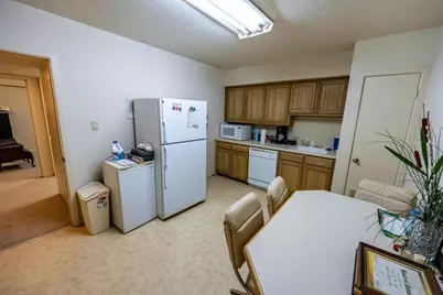 721 W Division Street, Arlington, TX 76012 - Photo 7