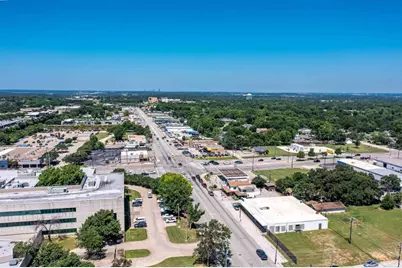 721 W Division Street, Arlington, TX 76012 - Photo 23