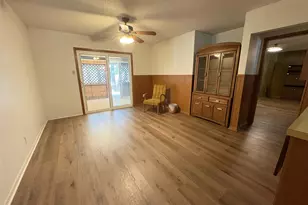 212 S Norma Dr, Lacy Lakeview, TX 76705 - Photo 5