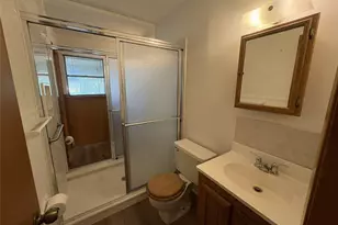 212 S Norma Dr, Lacy Lakeview, TX 76705 - Photo 13