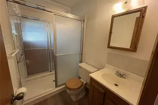 212 S Norma Dr, Lacy Lakeview, TX 76705 - Photo 11