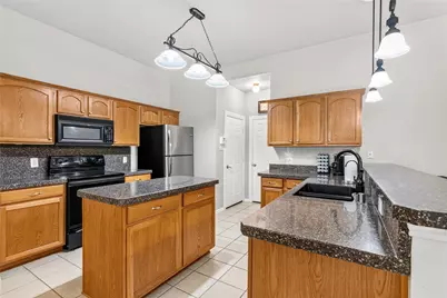 9832 Old Field Drive, McKinney, TX 75072 - Photo 3
