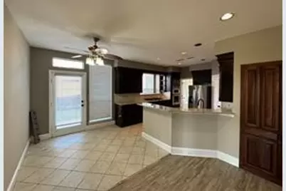 1100 Hunters Creek Drive, Carrollton, TX 75007 - Photo 13