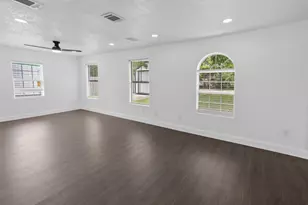 3220 Illinois Ave, Fort Worth, TX 76110 - Photo 9