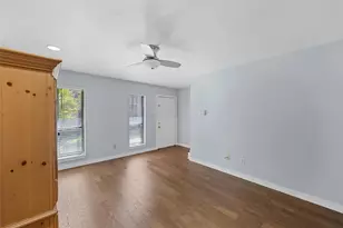 1310 Speight Ave, Waco, TX 76706 - Photo 5