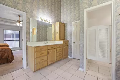 4201 Spurwood Drive, Carrollton, TX 75010 - Photo 19