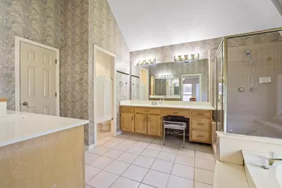 4201 Spurwood Drive, Carrollton, TX 75010 - Photo 17