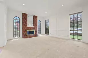 4201 Spurwood Dr, Carrollton, TX 75010 - Photo 5