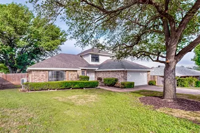 3965 Singleleaf Lane, Fort Worth, TX 76133 - Photo 9