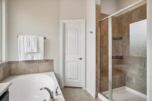 3001 Hidden Valley Dr, Fort Worth, TX 76177 - Photo 17