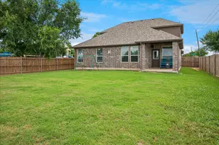 3001 Hidden Valley Dr, Fort Worth, TX 76177 - Photo 31