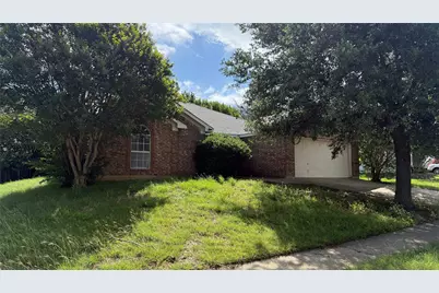 8001 Mourning Dove Drive, Arlington, TX 76002 - Photo 3