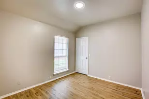 4637 Parkmount Dr, Fort Worth, TX 76137 - Photo 27