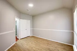 4637 Parkmount Dr, Fort Worth, TX 76137 - Photo 35