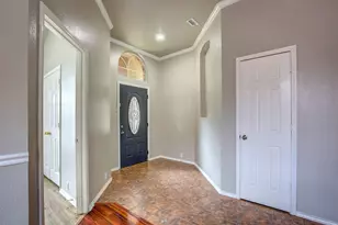 4637 Parkmount Dr, Fort Worth, TX 76137 - Photo 5